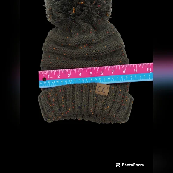 C.C Exclusives Olive Green Oversized Cable Knit Confetti Pom Pom Hat Women's - Picture 8 of 9